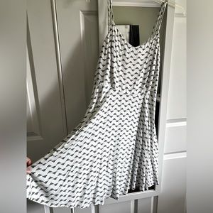 L - White w/ Black Accents Summer Sun Dress - Old Navy